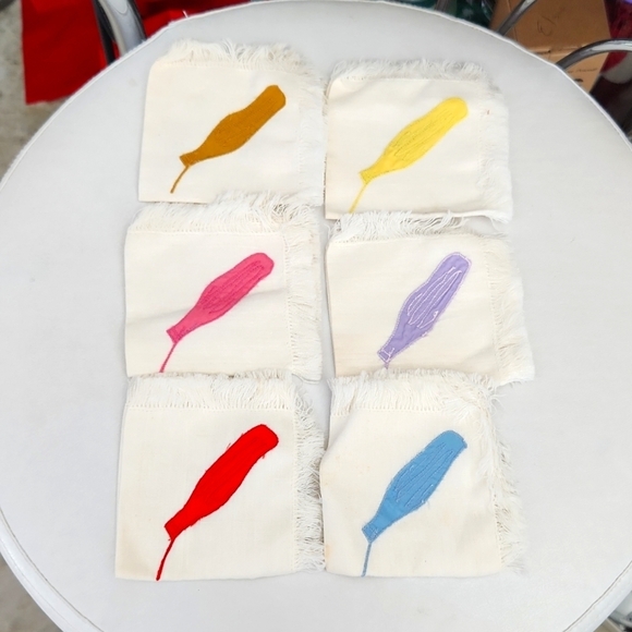 6 Vintage Embroidered Linen Napkins - Picture 1 of 5